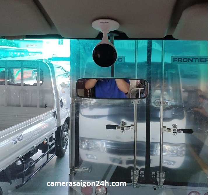 lắp camera giám sát trên xe chở ô tô học sinh